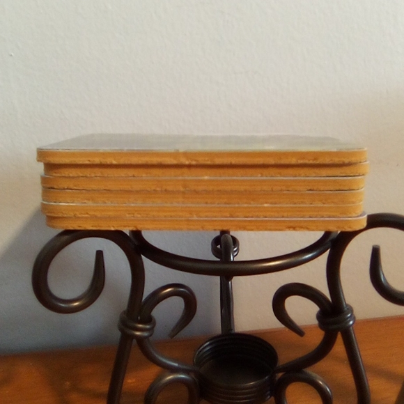 Vintage Scotland Souvenir Coaster Set - Picture 3 of 12